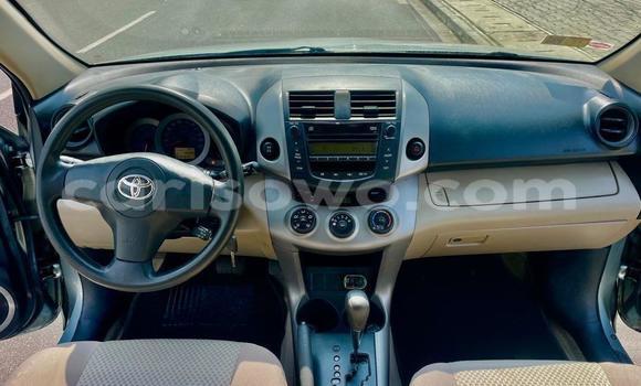 Sayi Na hannu Toyota RAV4 Green Mota in Cotonou a Benin Sayi Na hannu Toyota RAV4 Green Mota in Cotonou a Benin