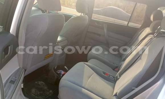 Ra Àlòkù Toyota Highlander Silver Ọkọ̀ in Cotonou ni Benin Ra Àlòkù Toyota Highlander Silver Ọkọ̀ in Cotonou ni Benin