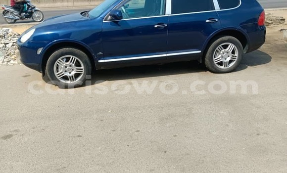 Ra Àlòkù Porsche Cayenne Blue Ọkọ̀ in Cotonou ni Benin Ra Àlòkù Porsche Cayenne Blue Ọkọ̀ in Cotonou ni Benin