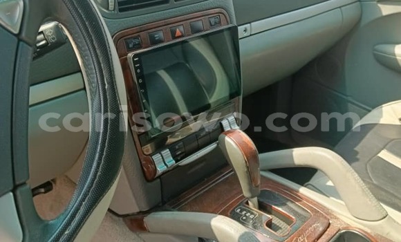 Ra Àlòkù Porsche Cayenne Blue Ọkọ̀ in Cotonou ni Benin Ra Àlòkù Porsche Cayenne Blue Ọkọ̀ in Cotonou ni Benin