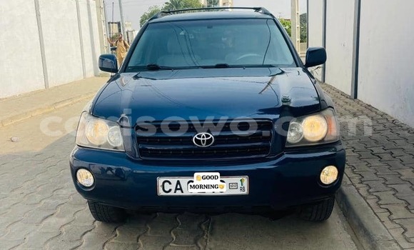 Sayi Na hannu Toyota Highlander Azurfa Mota in Cotonou a Benin