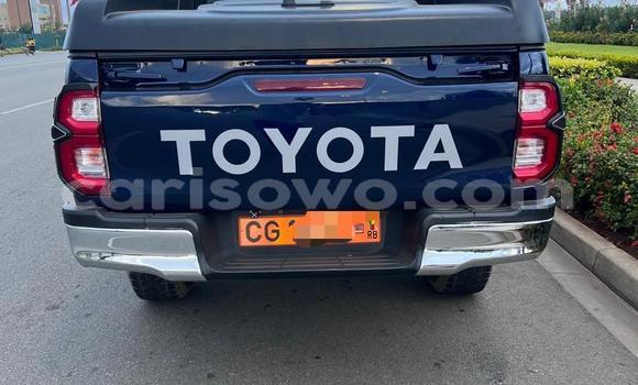 Sayi Na hannu Toyota Hilux Black Mota in Cotonou a Benin Sayi Na hannu Toyota Hilux Black Mota in Cotonou a Benin