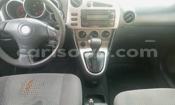 Ra Àlòkù Toyota Matrix Blue Ọkọ̀ in Cotonou ni Benin Ra Àlòkù Toyota Matrix Blue Ọkọ̀ in Cotonou ni Benin