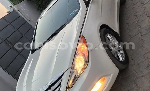 Ra Àlòkù Hyundai Sonata funfun Ọkọ̀ in Cotonou ni Benin Ra Àlòkù Hyundai Sonata funfun Ọkọ̀ in Cotonou ni Benin