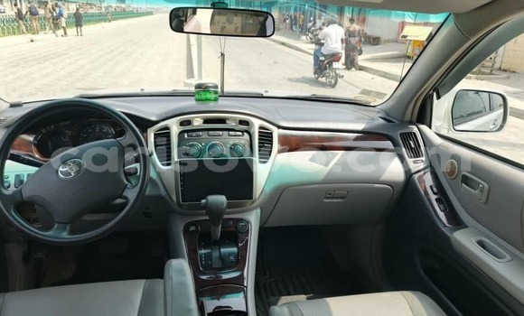 Acheter Occasion Voiture Toyota Highlander Gris à Cotonou, Benin Acheter Occasion Voiture Toyota Highlander Gris à Cotonou, Benin