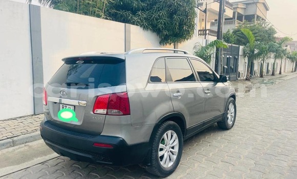 Acheter Occasion Voiture Kia Sorento Gris à Cotonou, Benin Acheter Occasion Voiture Kia Sorento Gris à Cotonou, Benin