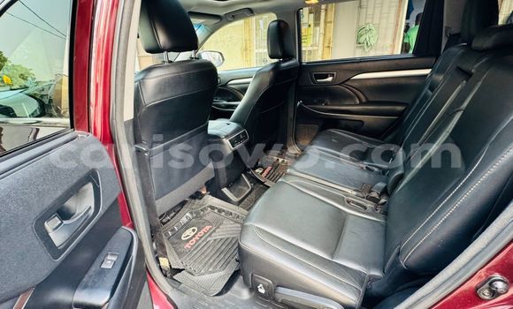 Acheter Occasion Voiture Toyota Highlander Noir à Abomey Calavi, Benin Acheter Occasion Voiture Toyota Highlander Noir à Abomey Calavi, Benin