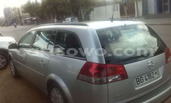 Sayi Na hannu Opel Vectra Azurfa Mota in Cotonou a Benin Sayi Na hannu Opel Vectra Azurfa Mota in Cotonou a Benin