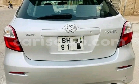 Buy Used Toyota Matrix White Car in Cotonou in Benign Buy Used Toyota Matrix White Car in Cotonou in Benign