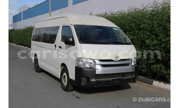 Sayi Imported Toyota Hiace White Mota in Import - Dubai a Benin Sayi Imported Toyota Hiace White Mota in Import - Dubai a Benin