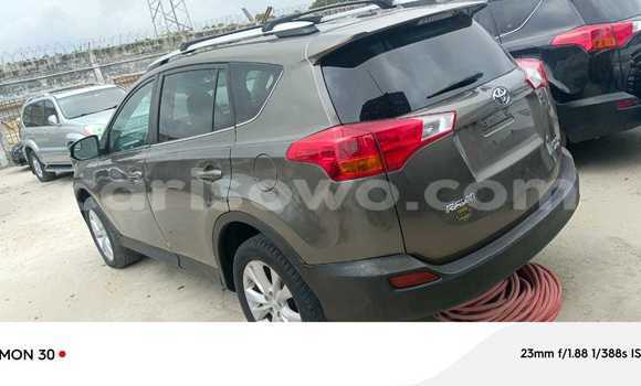 Sayi Na hannu Toyota RAV4 Sauran Mota in Cotonou a Benin Sayi Na hannu Toyota RAV4 Sauran Mota in Cotonou a Benin