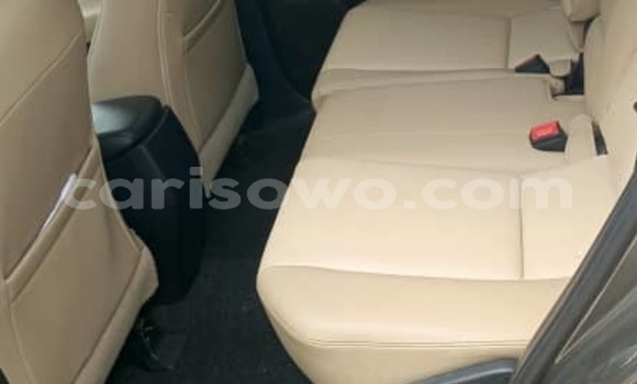 Sayi Na hannu Toyota RAV4 Sauran Mota in Cotonou a Benin Sayi Na hannu Toyota RAV4 Sauran Mota in Cotonou a Benin