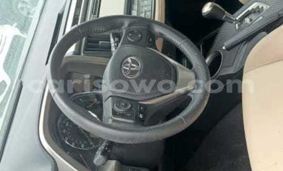 Sayi Na hannu Toyota RAV4 Sauran Mota in Cotonou a Benin Sayi Na hannu Toyota RAV4 Sauran Mota in Cotonou a Benin