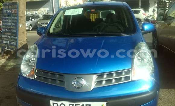 Sayi Na hannu Nissan Note Blue Mota in Cotonou a Benin Sayi Na hannu Nissan Note Blue Mota in Cotonou a Benin