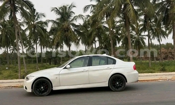 Buy Used BMW 326 White Car in Cotonou in Benign Buy Used BMW 326 White Car in Cotonou in Benign