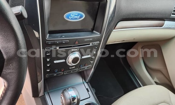 Acheter Occasion Voiture Ford Explorer Blanc à Cotonou, Benin Acheter Occasion Voiture Ford Explorer Blanc à Cotonou, Benin