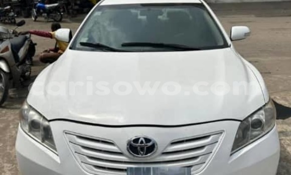 Acheter Occasion Voiture Toyota Camry Blanc à Cotonou, Benin Acheter Occasion Voiture Toyota Camry Blanc à Cotonou, Benin