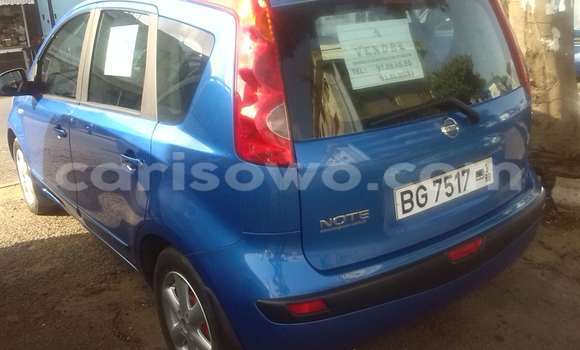 Sayi Na hannu Nissan Note Blue Mota in Cotonou a Benin Sayi Na hannu Nissan Note Blue Mota in Cotonou a Benin