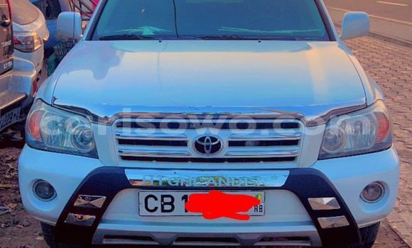 Acheter Occasion Voiture Toyota Highlander Blanc à Cotonou, Benin