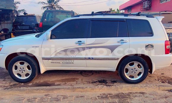 Sayi Na hannu Toyota Highlander White Mota in Cotonou a Benin Sayi Na hannu Toyota Highlander White Mota in Cotonou a Benin