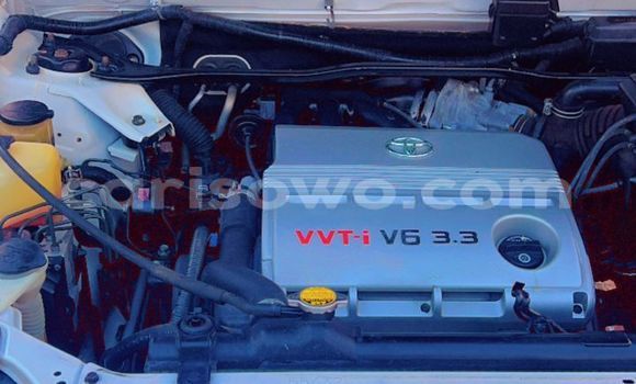 Sayi Na hannu Toyota Highlander White Mota in Cotonou a Benin Sayi Na hannu Toyota Highlander White Mota in Cotonou a Benin