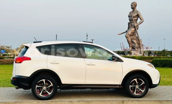 Acheter Occasion Voiture Toyota RAV4 Blanc à Cotonou, Benin