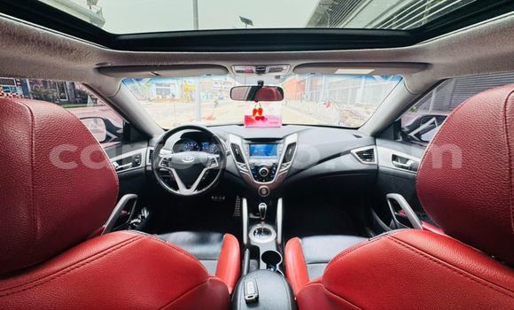 Acheter Occasion Voiture Hyundai Veloster Blanc à Cotonou, Benin Acheter Occasion Voiture Hyundai Veloster Blanc à Cotonou, Benin