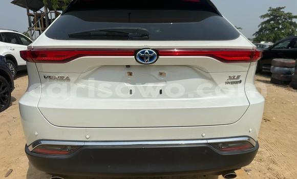 Sayi Imported Toyota Venza White Mota in Abomey Calavi a Benin Sayi Imported Toyota Venza White Mota in Abomey Calavi a Benin