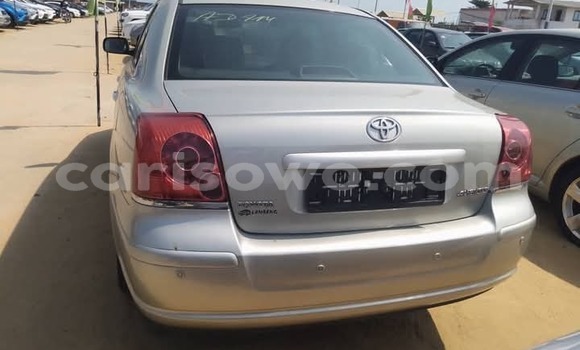 Sayi Sabo Toyota Avensis Azurfa Mota in Abomey Calavi a Benin Sayi Sabo Toyota Avensis Azurfa Mota in Abomey Calavi a Benin