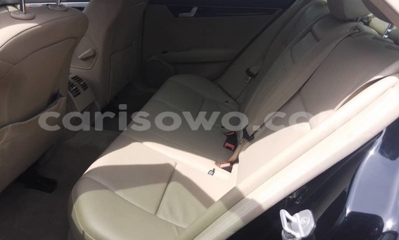 Sayi Sabo Mercedes-Benz 300–Series Black Mota in Abomey Calavi a Benin Sayi Sabo Mercedes-Benz 300–Series Black Mota in Abomey Calavi a Benin