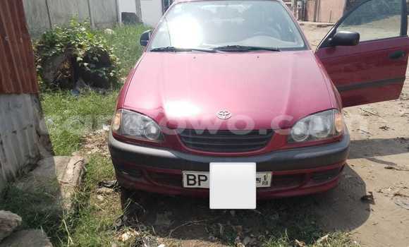 Acheter Occasion Voiture Toyota Avensis Rouge à Cotonou, Benin Acheter Occasion Voiture Toyota Avensis Rouge à Cotonou, Benin