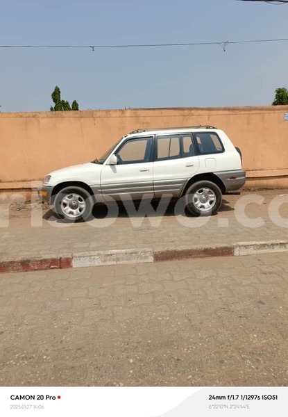 Big with watermark toyota rav4 benin cotonou 22402