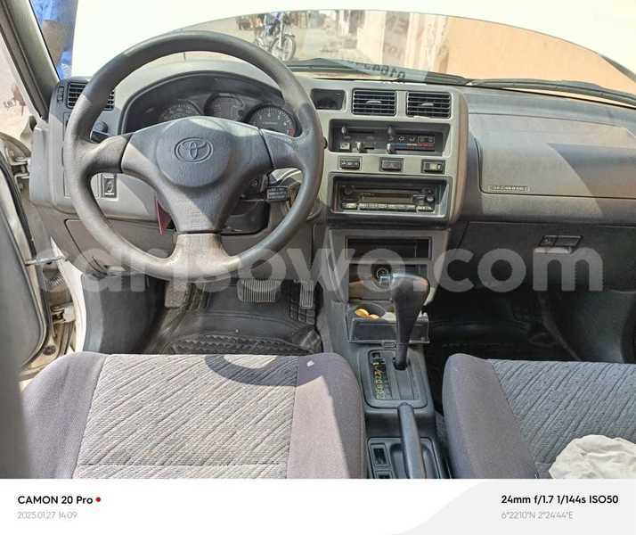 Big with watermark toyota rav4 benin cotonou 22402