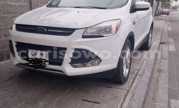 Acheter Occasion Voiture Ford Escape Blanc à Cotonou, Benin Acheter Occasion Voiture Ford Escape Blanc à Cotonou, Benin