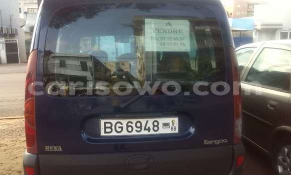 Sayi Na hannu Renault Kangoo Blue Mota in Cotonou a Benin Sayi Na hannu Renault Kangoo Blue Mota in Cotonou a Benin