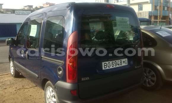 Sayi Na hannu Renault Kangoo Blue Mota in Cotonou a Benin Sayi Na hannu Renault Kangoo Blue Mota in Cotonou a Benin