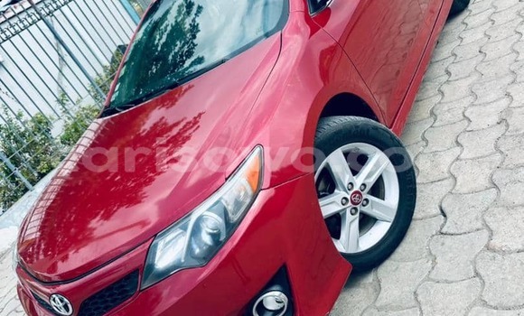 Acheter Occasion Voiture Toyota Camry Rouge à Abomey Calavi, Benin Acheter Occasion Voiture Toyota Camry Rouge à Abomey Calavi, Benin