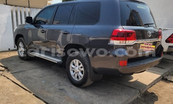 Sayi Na hannu Toyota Land Cruiser Prado Black Mota in Cotonou a Benin Sayi Na hannu Toyota Land Cruiser Prado Black Mota in Cotonou a Benin