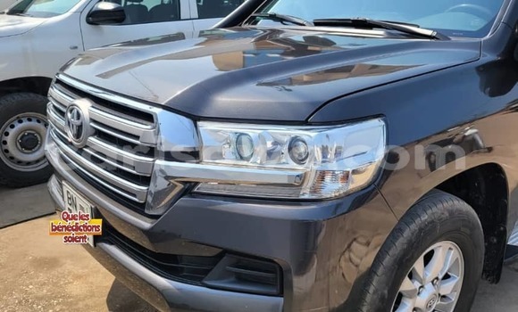 Sayi Na hannu Toyota Land Cruiser Prado Black Mota in Cotonou a Benin Sayi Na hannu Toyota Land Cruiser Prado Black Mota in Cotonou a Benin