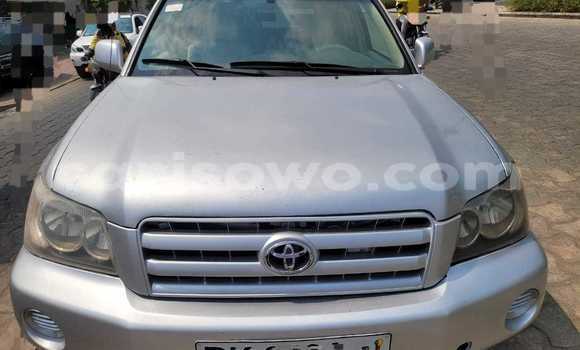 Sayi Na hannu Toyota Highlander Azurfa Mota in Cotonou a Benin