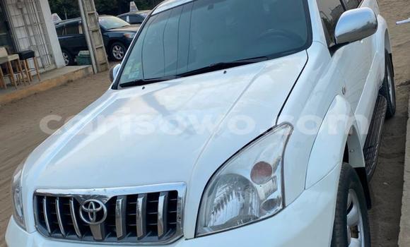 Acheter Occasion Voiture Toyota Prado Blanc à Cotonou, Benin Acheter Occasion Voiture Toyota Prado Blanc à Cotonou, Benin