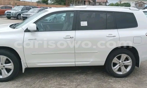 Acheter Occasion Voiture Toyota Highlander Blanc à Cotonou, Benin Acheter Occasion Voiture Toyota Highlander Blanc à Cotonou, Benin