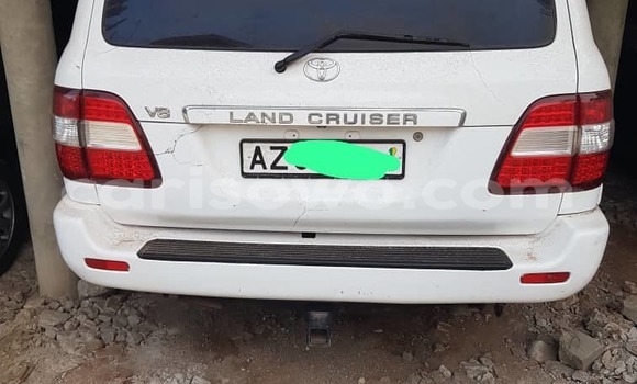 Buy Used Toyota Land Cruiser White Car in Cotonou in Benign