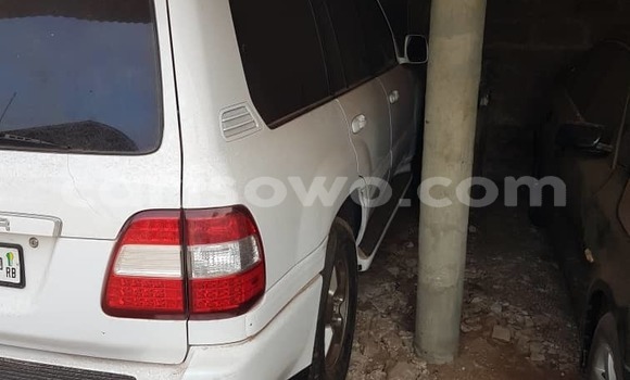 Acheter Occasion Voiture Toyota Land Cruiser Blanc à Cotonou, Benin Acheter Occasion Voiture Toyota Land Cruiser Blanc à Cotonou, Benin