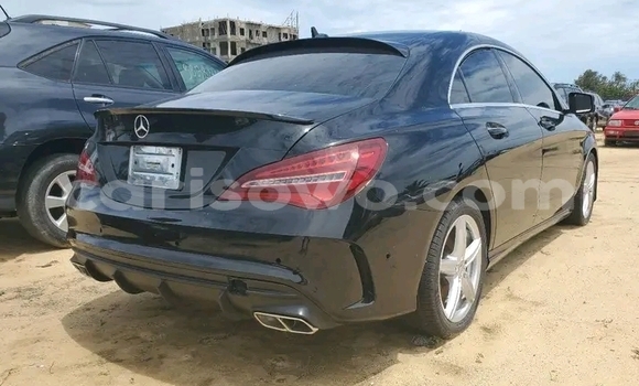 Sayi Na hannu Mercedes-Benz CLA-klasse Black Mota in Cotonou a Benin Sayi Na hannu Mercedes-Benz CLA-klasse Black Mota in Cotonou a Benin