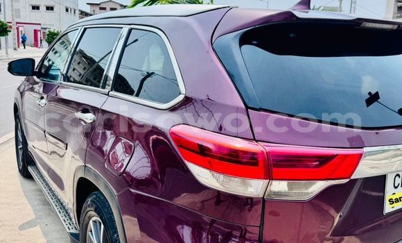 Sayi Na hannu Toyota Highlander Red Mota in Cotonou a Benin Sayi Na hannu Toyota Highlander Red Mota in Cotonou a Benin