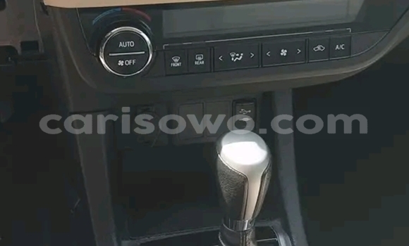 Acheter Occasion Voiture Toyota Corolla Vert à Cotonou, Benin Acheter Occasion Voiture Toyota Corolla Vert à Cotonou, Benin