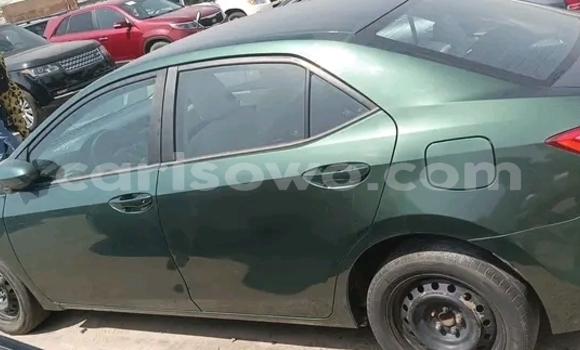 Acheter Occasion Voiture Toyota Corolla Vert à Cotonou, Benin Acheter Occasion Voiture Toyota Corolla Vert à Cotonou, Benin