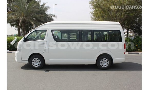 Sayi Imported Toyota Hiace White Mota in Import - Dubai a Benin Sayi Imported Toyota Hiace White Mota in Import - Dubai a Benin