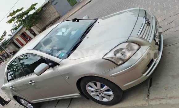Acheter Occasion Voiture Toyota Avensis Gris à Cotonou, Benin Acheter Occasion Voiture Toyota Avensis Gris à Cotonou, Benin